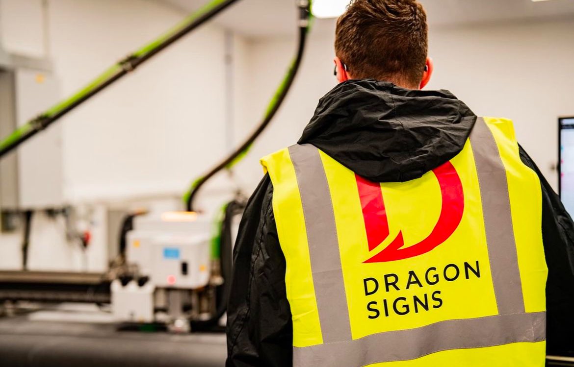 Dragon_Signs's tweet image. Signs that stand the test of time🛠️

Regular maintenance ensures your signage stays bold, vibrant, and impactful—just like your brand. 

Don’t let wear and tear dull your message. Reach out to us today for expert care and maintenance! 🐉✨

#Signage #Signagemaintenance #Repair