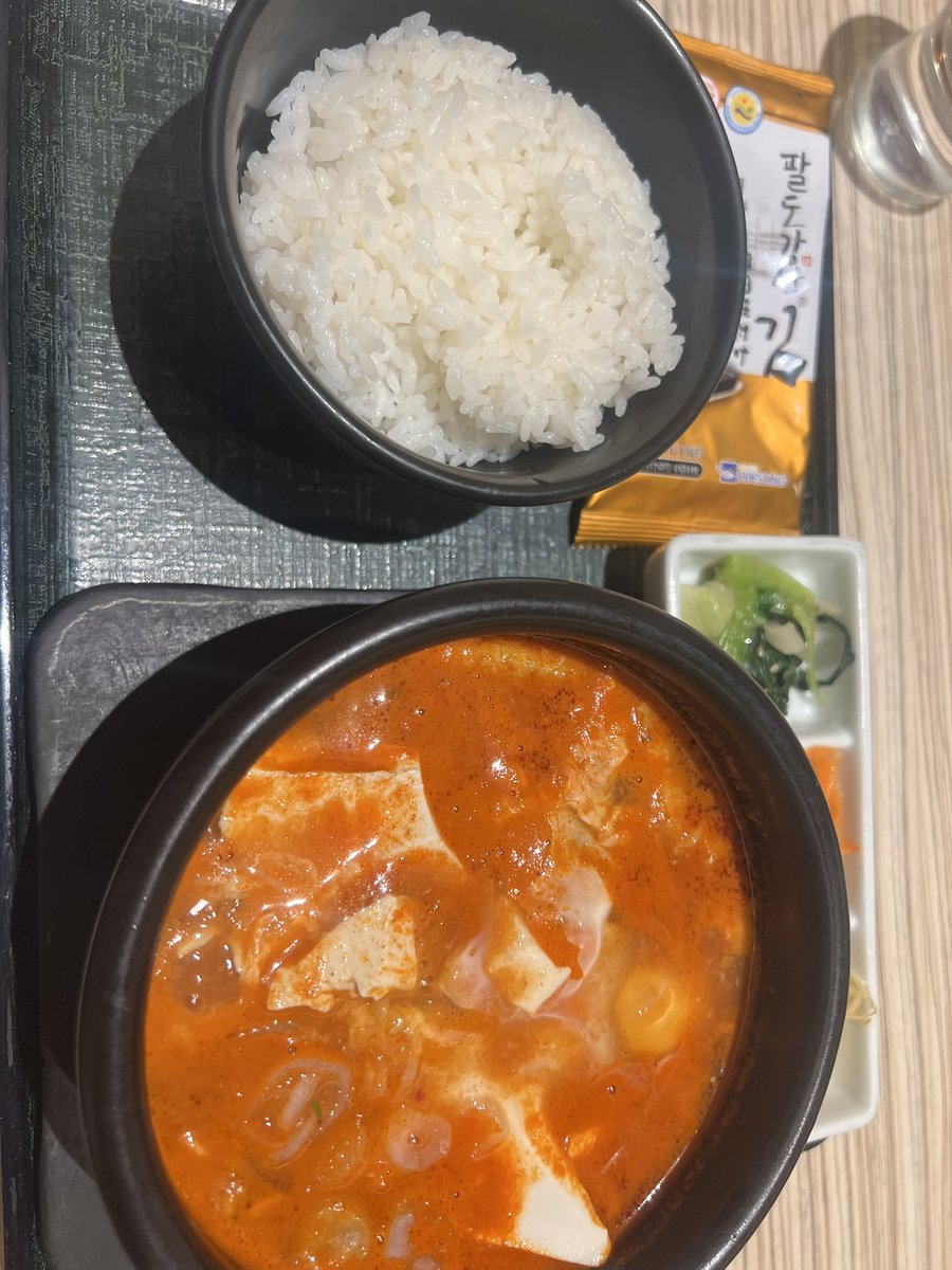 yoshi__5's tweet photo. 辛い食べ物、ありがとう https://t.co/3b4Zo0QyMK