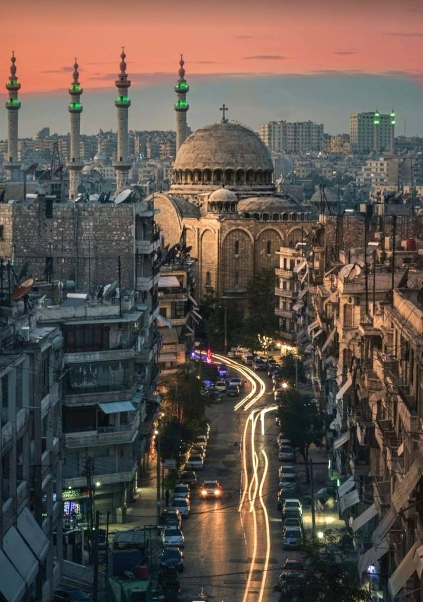 SamerGabroPage's tweet photo. سلام لكل حبة تراب وقطرة دم عم تسيل لتحميكي
وتحية لسورية اللي كانت حضن للجميع وملاذ آمن لكل غريب  وانشا الله يعم الامن والسلام لسيدة الزمان بلدي سورية بلد التاريخ والجغرافيا و الحضارة ...
الله يحمي سورية وأهلها 🙏🏻 https://t.co/eOlEjlHm86