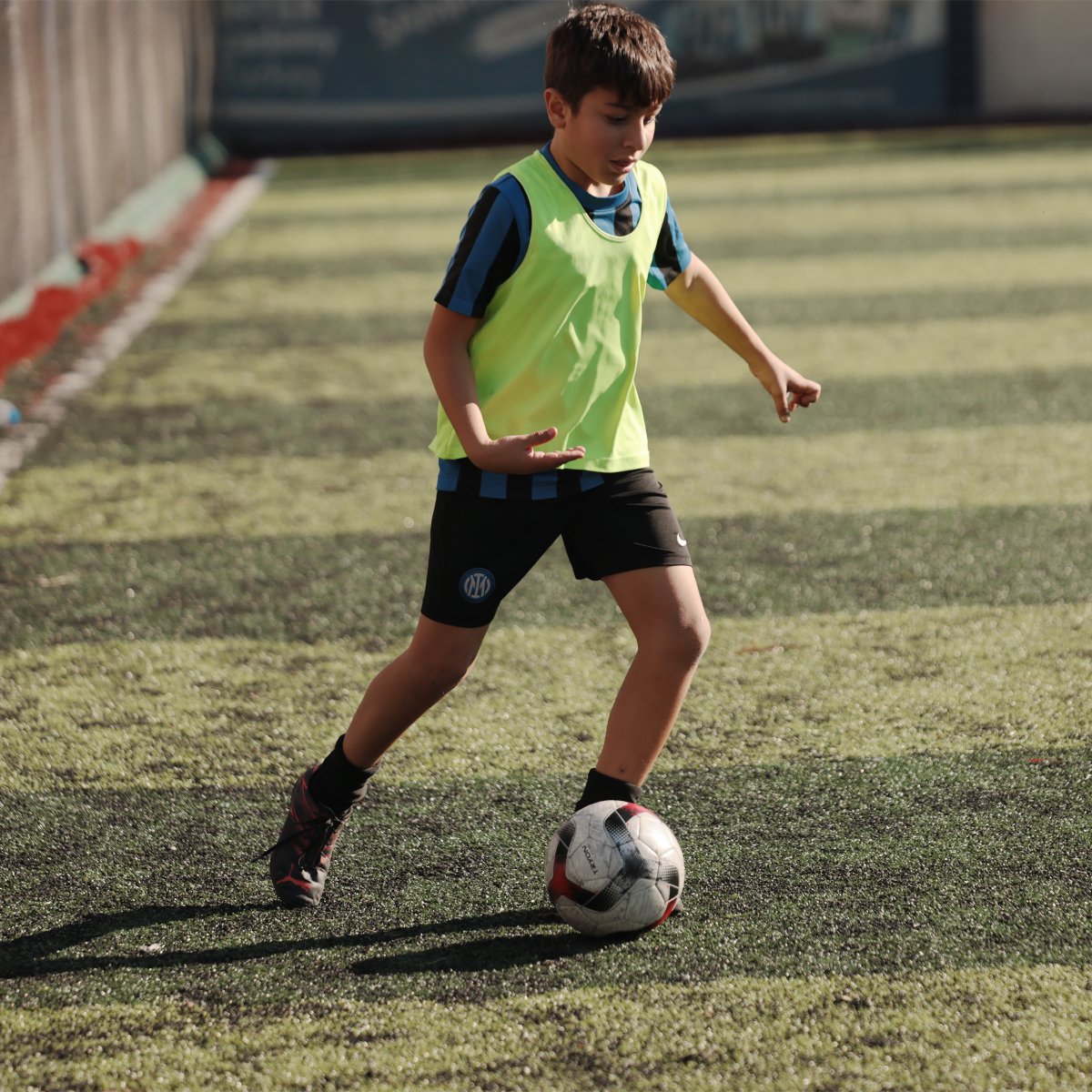 interacademytr's tweet photo. Antrenmanlarımız kış sezonunda durmadan devam ediyor ⚽

Inter standartlarıyla tanışmak için;
📧E-posta: info@interacademyturkey.com
☎️Çağrı Merkezi:+90 533 383 6430
🌐https://t.co/oFc0RsdEoH

#InterAcademy
#InterAcademyTürkiye
#ForzaInter https://t.co/etHUGofdYT