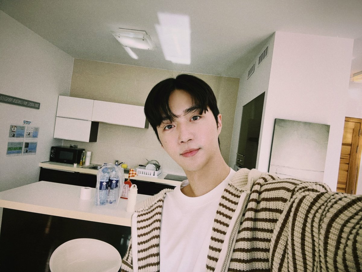 __Aru____'s tweet photo. 유럽이나 미국 생각했는데 유럽이었군아.
여행 잘하고 왕.
여행하고나면 차기작도 제에발🙏

@shihchengxuan

#석승현
#石承泫
#shihchengxuan
#石承泫Xuan
#I_wanna_always_be_by_your_side https://t.co/OC13n2EDv3