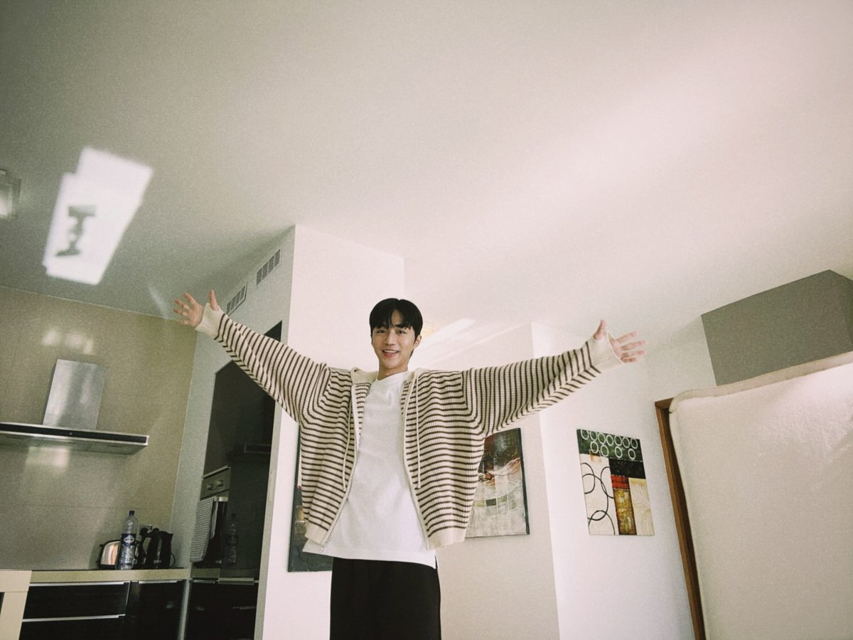 __Aru____'s tweet photo. 유럽이나 미국 생각했는데 유럽이었군아.
여행 잘하고 왕.
여행하고나면 차기작도 제에발🙏

@shihchengxuan

#석승현
#石承泫
#shihchengxuan
#石承泫Xuan
#I_wanna_always_be_by_your_side https://t.co/OC13n2EDv3