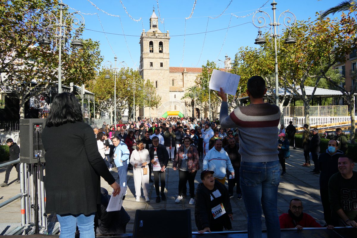 aytovvaserena's tweet photo. ▶ Más de 800 personas participan en la marcha solidaria “Nos movemos por la Inclusión”

💪 🧩Con esta marcha solidaria, finaliza la Semana de la Discapacidad de Inclusives

🧩❤🥰Más de 800 personas participan en la marcha solidaria bajo el lema “Nos movemos por la Inclusión” https://t.co/Dtd7SqdKql