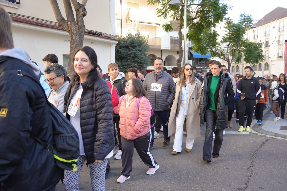aytovvaserena's tweet photo. ▶ Más de 800 personas participan en la marcha solidaria “Nos movemos por la Inclusión”

💪 🧩Con esta marcha solidaria, finaliza la Semana de la Discapacidad de Inclusives

🧩❤🥰Más de 800 personas participan en la marcha solidaria bajo el lema “Nos movemos por la Inclusión” https://t.co/Dtd7SqdKql