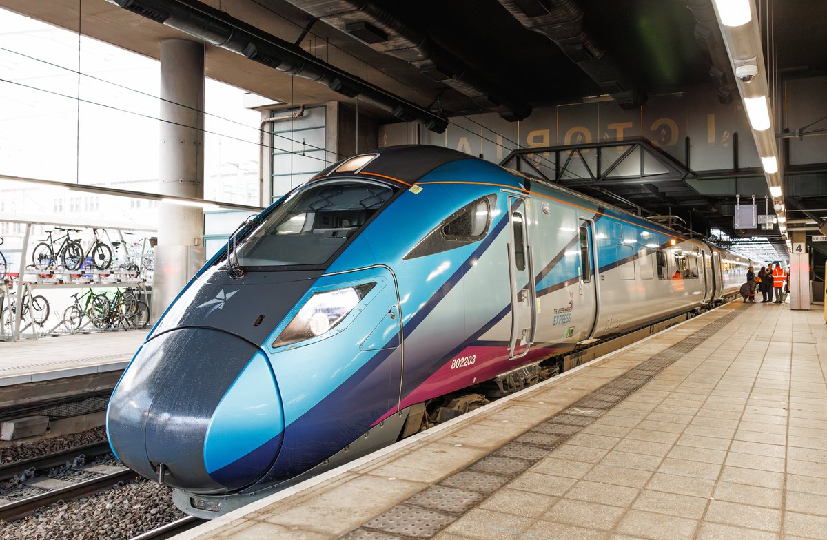 theTRUpgrade's tweet photo. ⚡ Electrified journeys, thanks to the Transpennine Route Upgrade.

🚅 This week, #TRU reached another milestone as @TPExpressTrains successfully implemented their first electric train services between Manchester Victoria and Stalybridge.

👉 This also follows their operation of electric test trains between York and Church Fenton back in September, with passenger services expected in 2025.