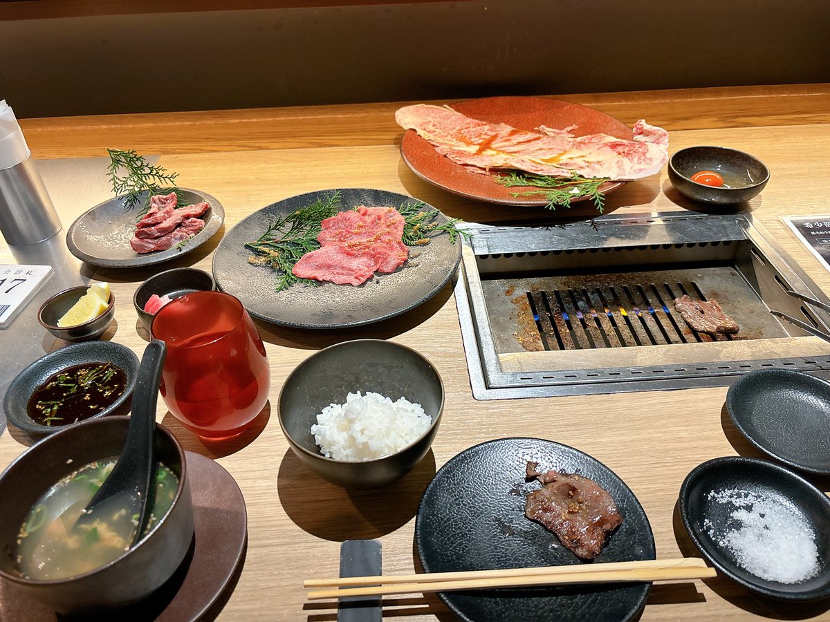 今日は休日
映画館で準決勝見てきたよ
まじあついよ
そしてひとり肉😋