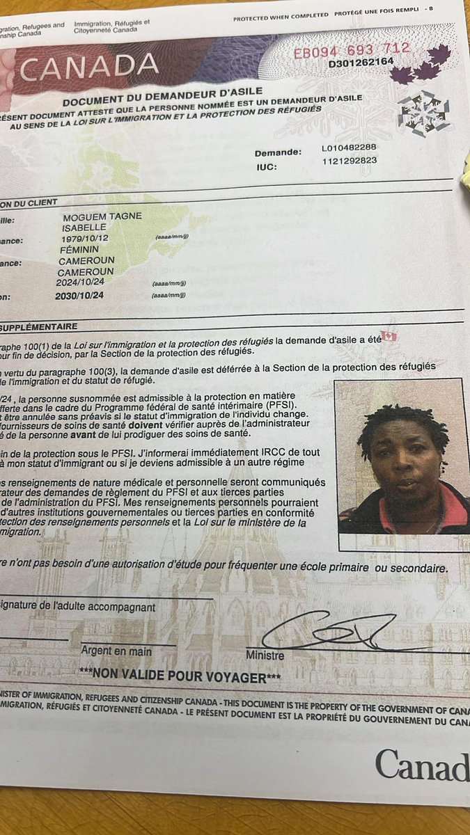 GaellM's tweet photo. Il est porté à notre connaissance que la dénommée MOGUEM TAGNE ISABELLE, arrivée au Canada il y 1 an, gît à l’hôpital Sacré Cœur de Mtl dans un état comateux. 

Le personnel de l’hôpital (514 338-2222) est à la recherche de connaissances pouvant contacter sa famille.

Merci https://t.co/IVNa4I3Xxd
