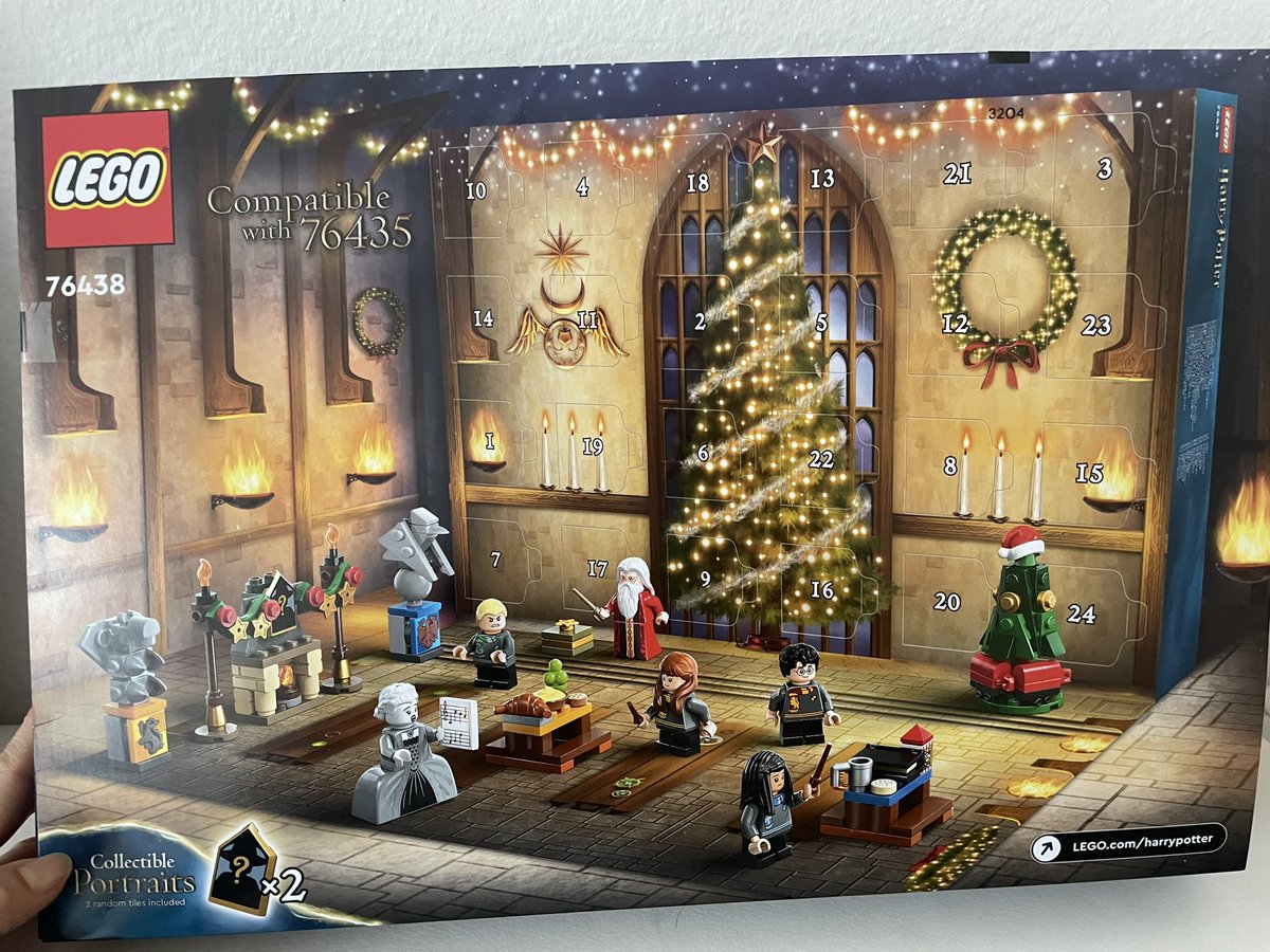 mizuinch's tweet photo. 今年の我が家のアドベントカレンダー
-ハリーポッターのLEGO
-Lindt
-CUPPERの紅茶
-義母お手製のアドベントカレンダー

ほとんど頂き物で今年も楽しませてもらってる🎄アドベントカレンダーは、毎日プチ楽しみがあって良いよね！ https://t.co/RAxocEP9lY