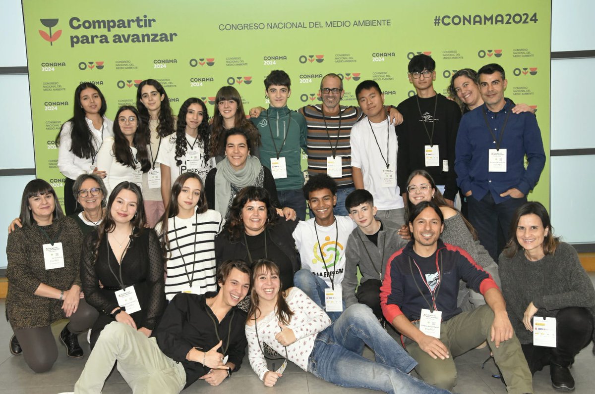 Hoy l@s ecodelegad@s de las redes de Albacete, Asturias, Cataluña, Castilla y León, Euskadi, La Rioja, Murcia y Palencia de ESenRED participan en el Congreso Nacional de Medioambiente - #CONAMA2024 contando su experiencia CONFINT y  dinamizando el world cafe: educación ecosocial.