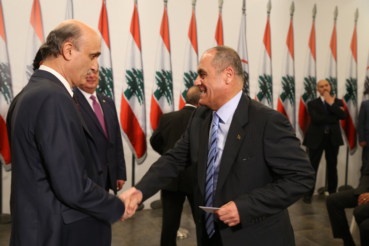 Samir Geagea (@drsamirgeagea) on Twitter photo رفيقي رولان،
امتدّت يد الجهل والغدر والإجرام لتسرقك من بين أهلك، أهل الأشرفية، وأنت، وباعتراف الجميع، رولان المسالم، والمصلح، والمنفتح على كل حوار ونقاش.
إنّ هذه اليد الآثمة التي لا تميّز أبيض من أسود، لن تخطفك من قلوب رفاقك، وأحبائك، اهل الأشرفية، بل ستبقى رولان الملتزم، الواضح، رفيقي رولان،
امتدّت يد الجهل والغدر والإجرام لتسرقك من بين أهلك، أهل الأشرفية، وأنت، وباعتراف الجميع، رولان المسالم، والمصلح، والمنفتح على كل حوار ونقاش.
إنّ هذه اليد الآثمة التي لا تميّز أبيض من أسود، لن تخطفك من قلوب رفاقك، وأحبائك، اهل الأشرفية، بل ستبقى رولان الملتزم، الواضح،