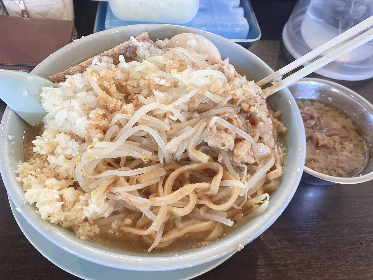 ︎︎ tweet media