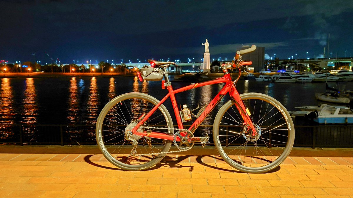 fwhn7106's tweet photo. 今夜も散歩に来れた。
#MERIDA #GranSpeed #旧堺港 https://t.co/wSQDykhaz9