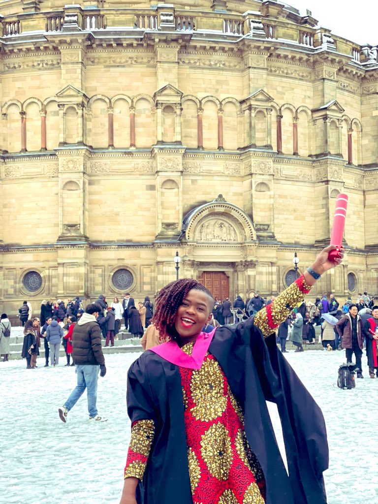 uoe_online's tweet photo. Well done! Your determination has led you here 🌟👏The future looks bright for our online learning graduates!

#EdinburghGrad #UoEOnline https://t.co/bSb9vXXS4H