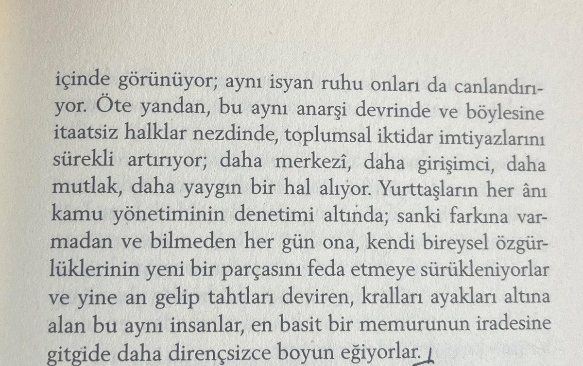 Toplumlar nasıl bile isteye özgürlük alanlarını daraltır ve haklarından vazgeçer