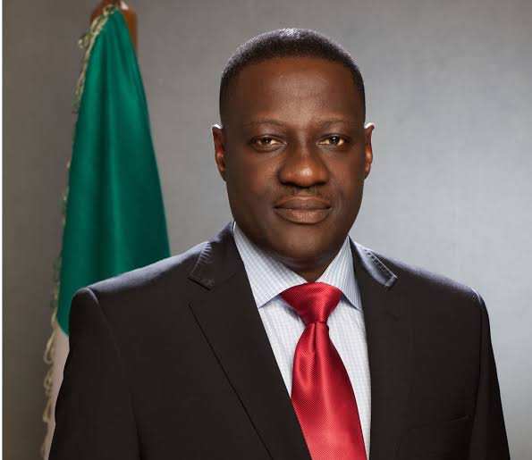 This corruption is a thriving business in Nigeria no cap 🧢