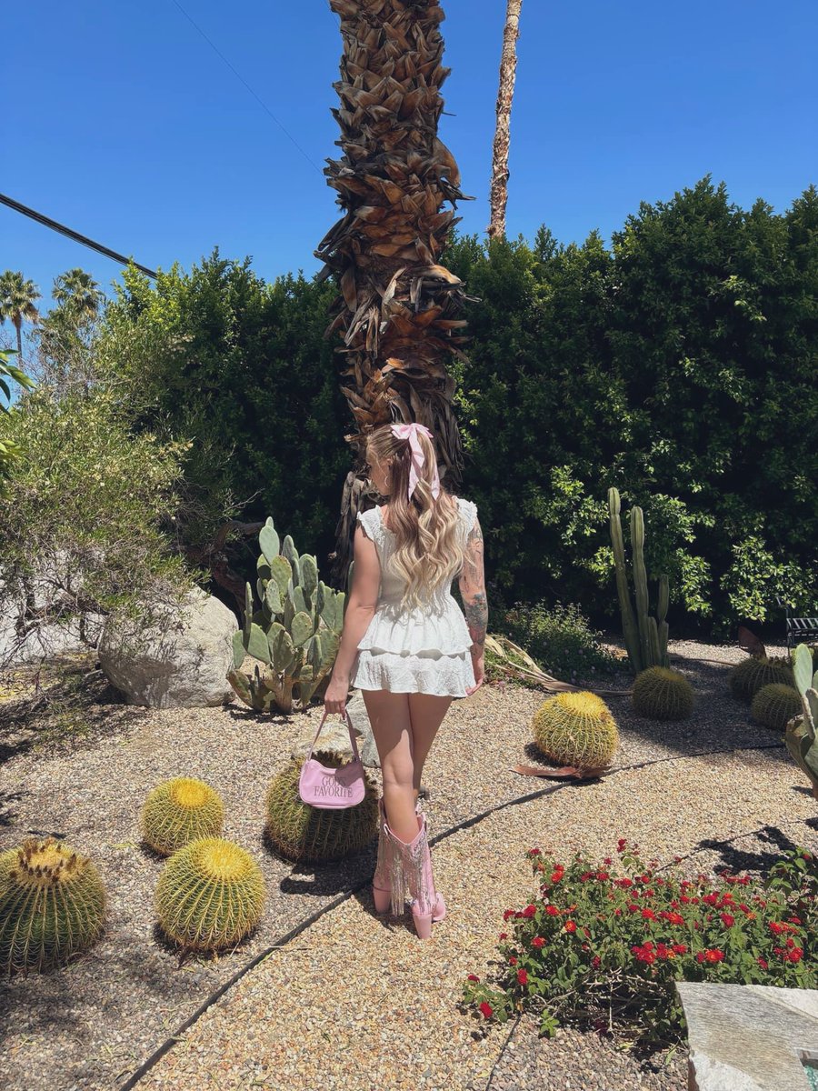 I don’t care what anybody says about me as long as it isn’t true.😠