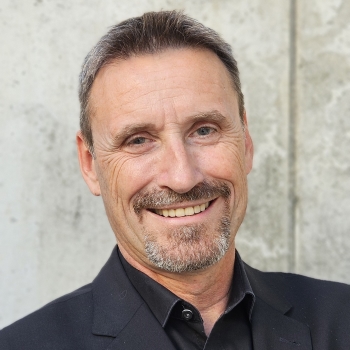 netzpalaver's tweet image. Kai Grunwitz wird Präsident von Kyndryl Deutschland

#Cybersicherheit #digitaleTransformation #künstlicheIntelligenz @Kyndryl

netzpalaver.de/2024/12/05/kai…