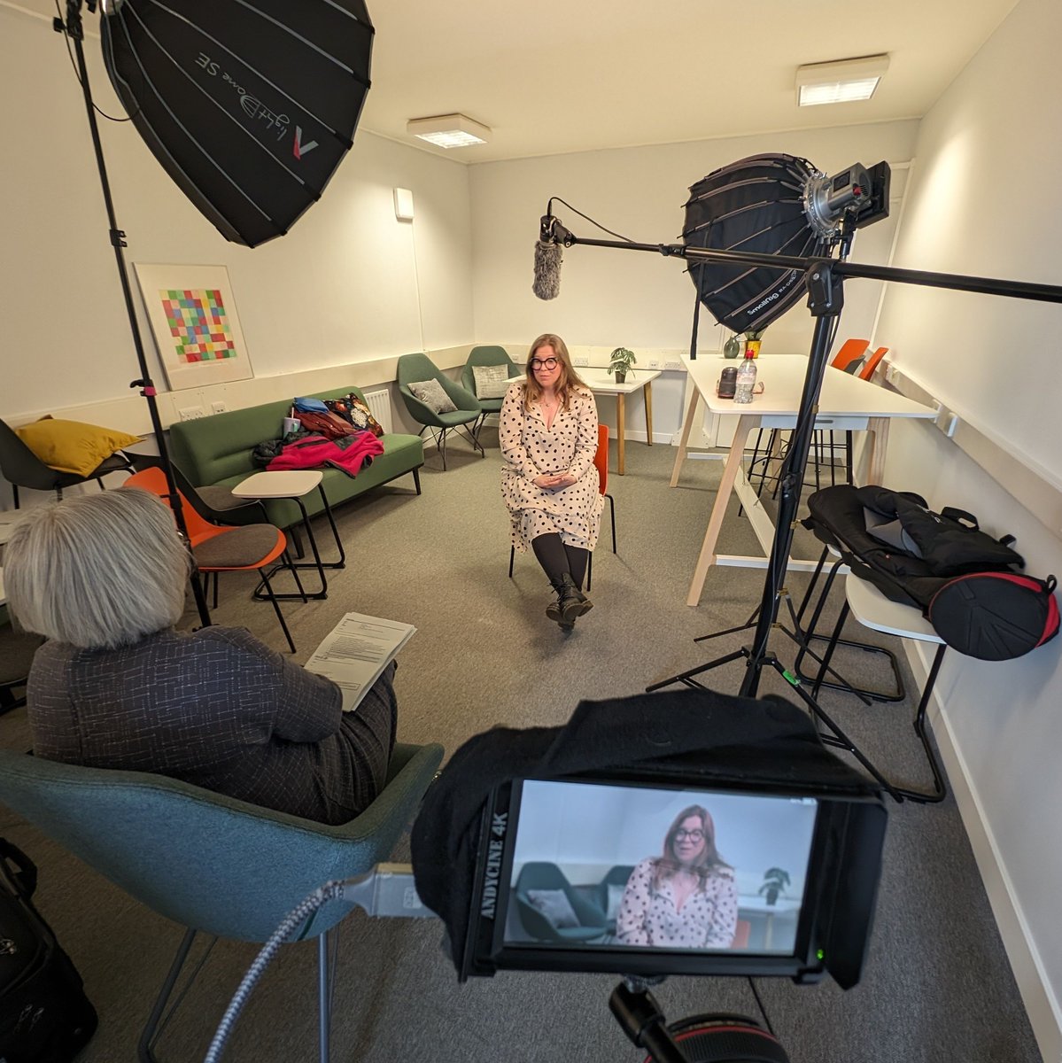 Boxset Media tweet media