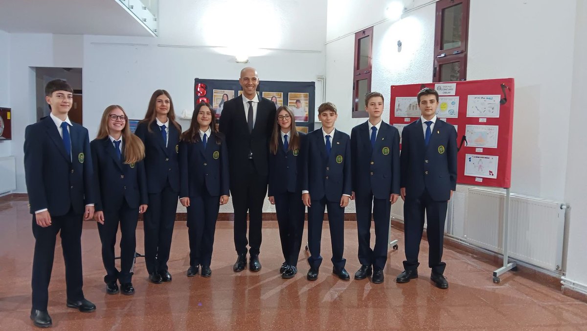 SOMUTU's tweet photo. Santa Cecília 2024 💚🎼

Un xicotet resúm del que va ser el concert mes esperat de l’any 🎷🥁🎺

Enhorabona a tots els NOUENTRANTS!!🫂 https://t.co/l01WSvCuEp
