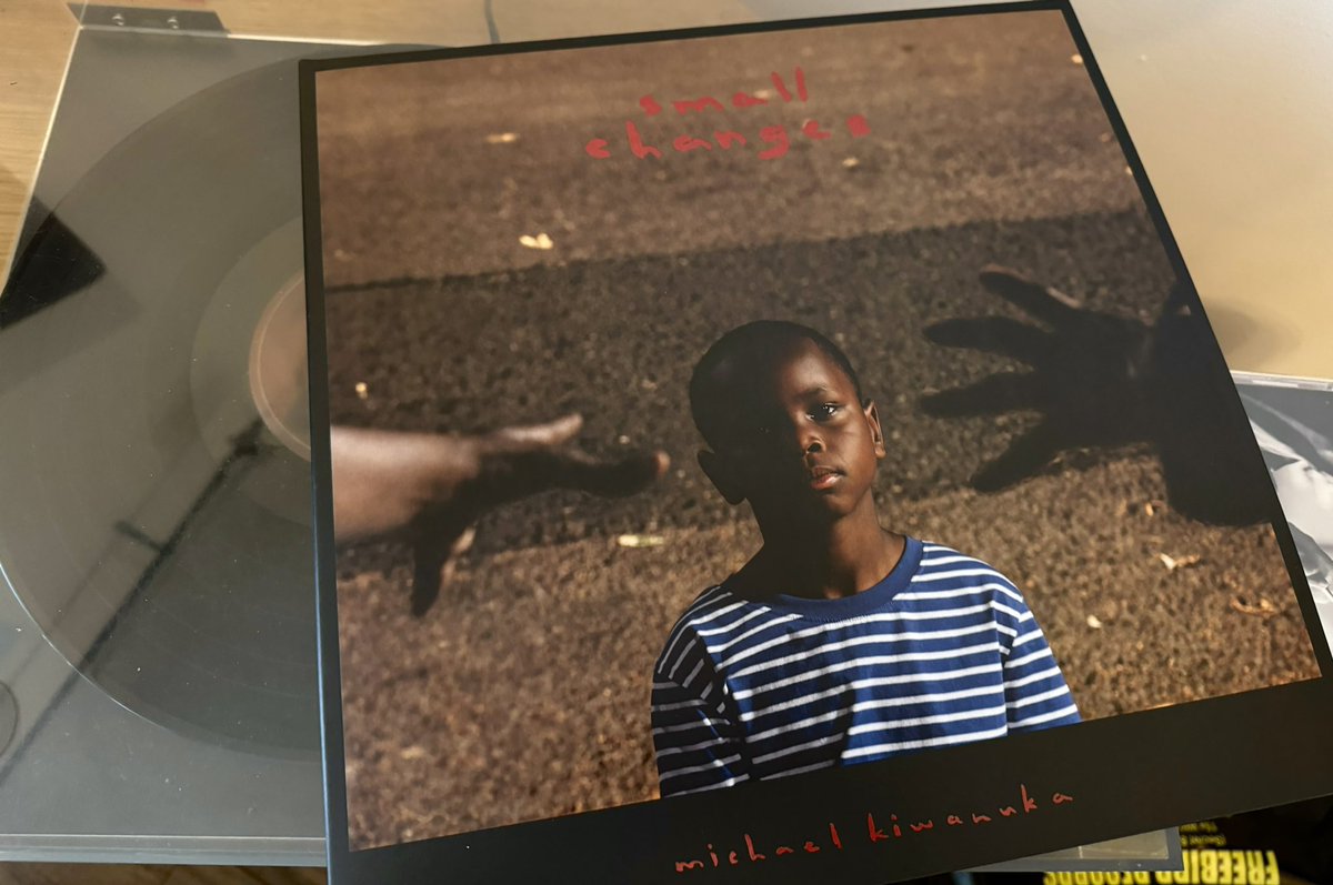 Pat_Carty's tweet photo. Thanks to the very kind Laura and Eiméar @UniMusicIreland for sending on a copy of Small Changes by Michael Kiwanuka. One of the records of the year which would make a welcome Christmas present for the discerning music lover in your life. https://t.co/ha17bnhb05