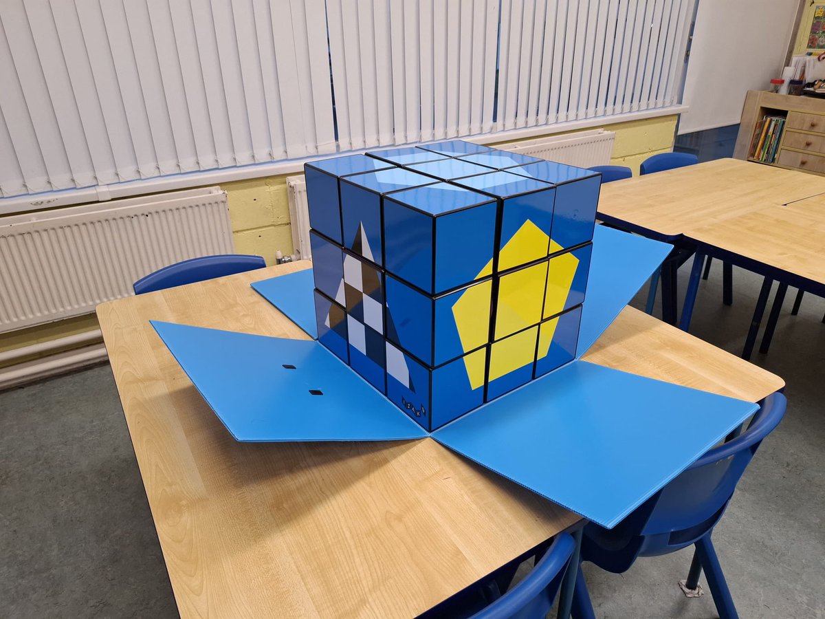 Great to start using our new <a href="/AbacusandHelix/">IZAK9</a> cubes in <a href="/PMC_Maths/">MA Maths Challenges</a>