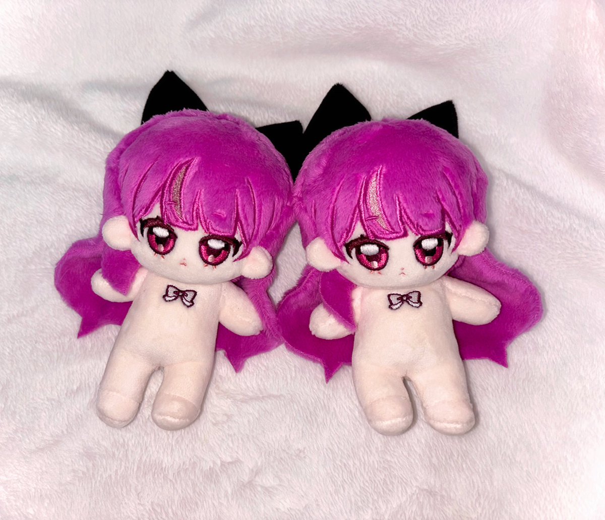 hee_zooruru's tweet photo. 🎀르르 인형 나눔 이벤트🎀

알티추첨 르르인형 나눔합니다!
트친 한 분 + (이파리 한정)아무나 알티추첨해서 
총 2분께 인형 드리겠습니다!
당발은 다음주 12월 12일 오후 9시에 하겠습니다~! https://t.co/clO8HmwWTl