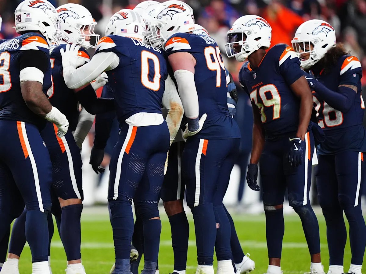 Heading into week 14, the #Broncos are ranked 10th on the #NFL's power rankings🤔

They say: "There were some big plays, but Bo Nix didn't have a great game Monday night while Jameis Winston was carving up Denver's very good defense." #BroncosCountry