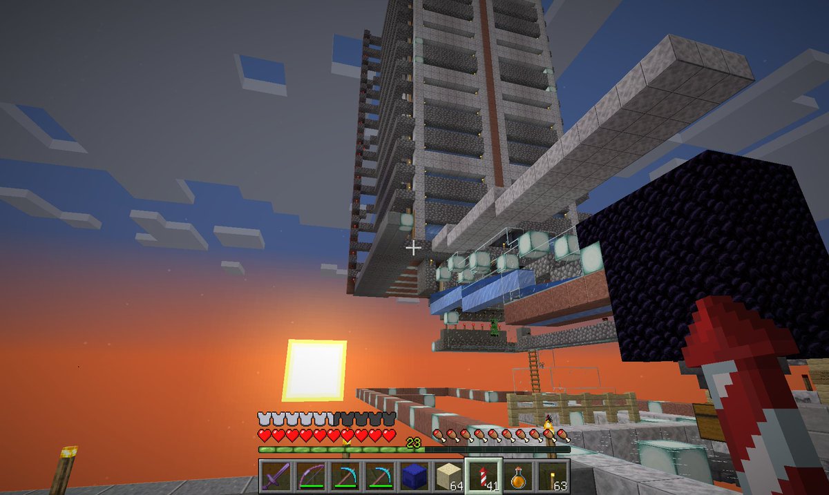 minecraftMiur's tweet photo. 年に数回訪れるマイクラブーム中。初めてForgeというやつを入れてリソースパックを入れ替えてみたがいい感じ。 Optifineも併用できるようなので今後はこっちにするかな。 #マインクラフト #minecraft https://t.co/FN6OHPxfm9