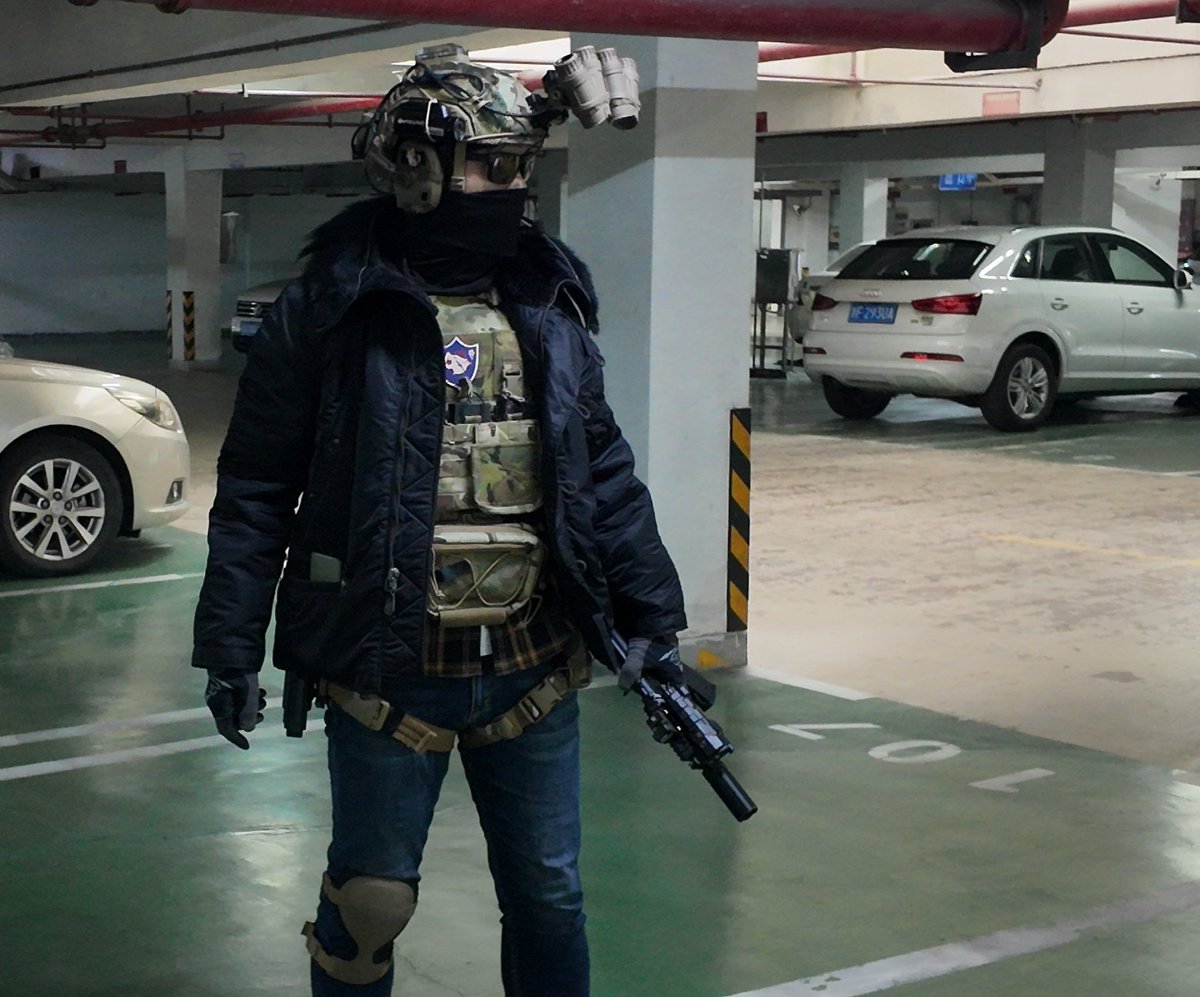 Sgt_Kerry's tweet photo. Winter is coming
#ResidentEvil
#houndwolf https://t.co/WqiVshyOUP