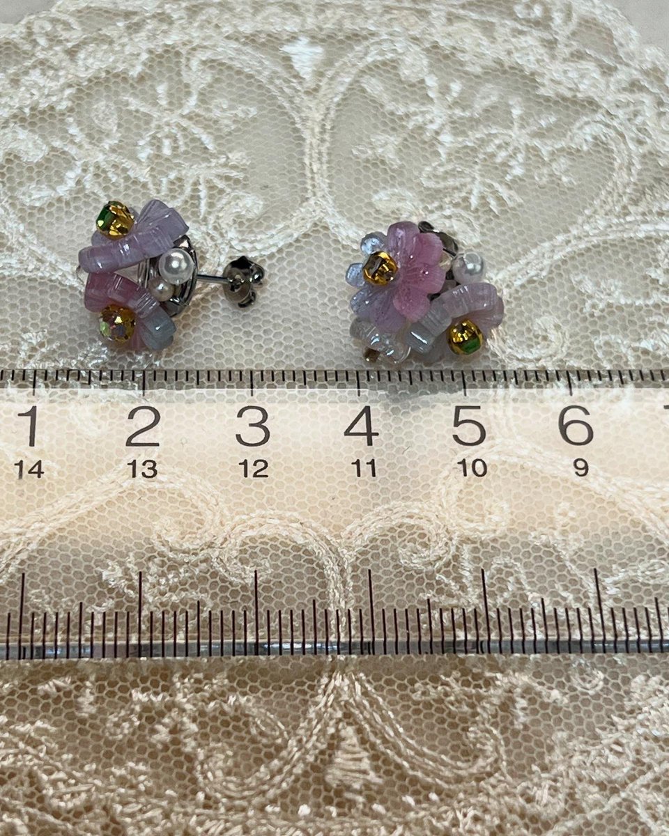 nicostyle_e's tweet photo. ブーケなピアスできた！
#ハンドメイドピアス 
#ハンドメイドアクセサリー 
#ブーケなピアス 
#nicostyle511 https://t.co/iwObQZHLhT