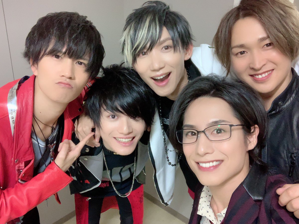 aKihiRo1610's tweet photo. GYROAXIA、本日でお披露目から5年が経ちました。

皆���んのおかげでいつも素敵な景色を見ることができています。

本当にありがとうございます。

これからも一緒に進んでいきましょうね！！🔥👑

#GYROAXIA
#GYROAXIA5周年 https://t.co/zjb7AXRCBa