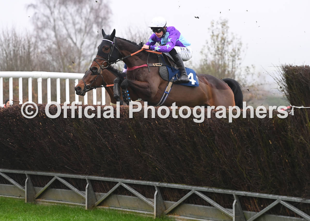 OSTRAVA DU BERLAIS &amp; <a href="/ned_fox/">Ned Fox</a> win at Ludlow for trainer <a href="/VenetiaWRacing/">Venetia Williams</a> and owner Mrs J Jones. Check out all the official photographs at onlinepictureproof.com/officialphotog…