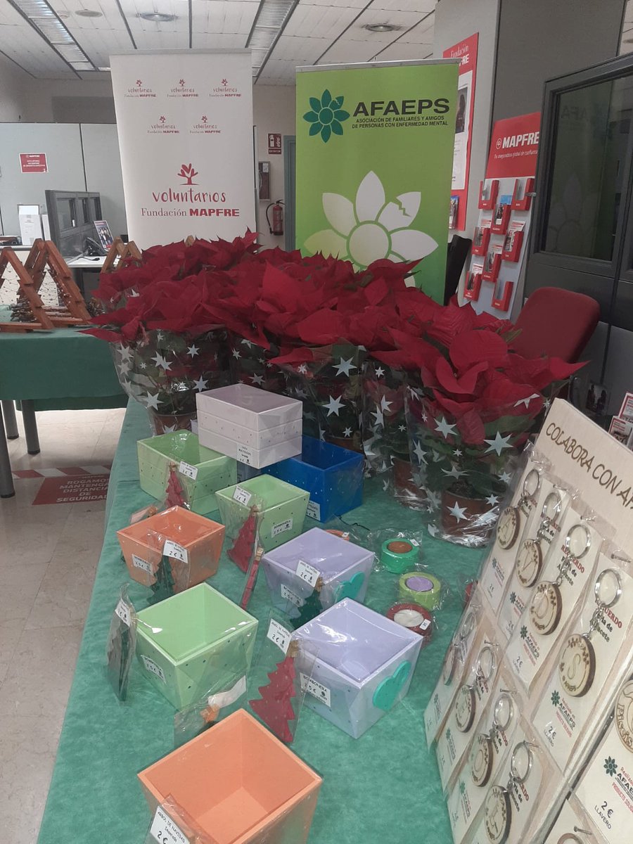 #sembrandoilusion 

Hoy hemos estado sembrando ilusión 🌱en MAPFRE Albacete ofreciendo una flor de Pascual y productos elaborados en nuestros talleres 🌳

Gracias a <a href="/fmapfre/">Fundación Mapfre</a>, a Eduardo, director de la oficina @mapfre, y a las personas voluntarias que nos han acompañado