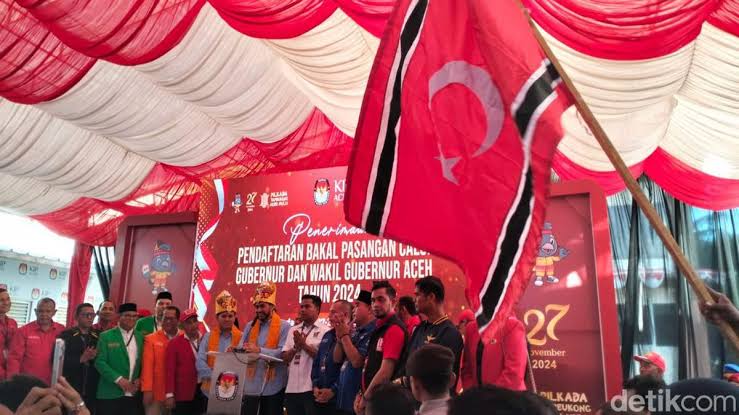 maop46's tweet photo. @Rizieq_Sangean Soal bendera bintang bulan diaceh itu udah biasa bro.
Gak usah bacot. https://t.co/ZK44ezx4zv