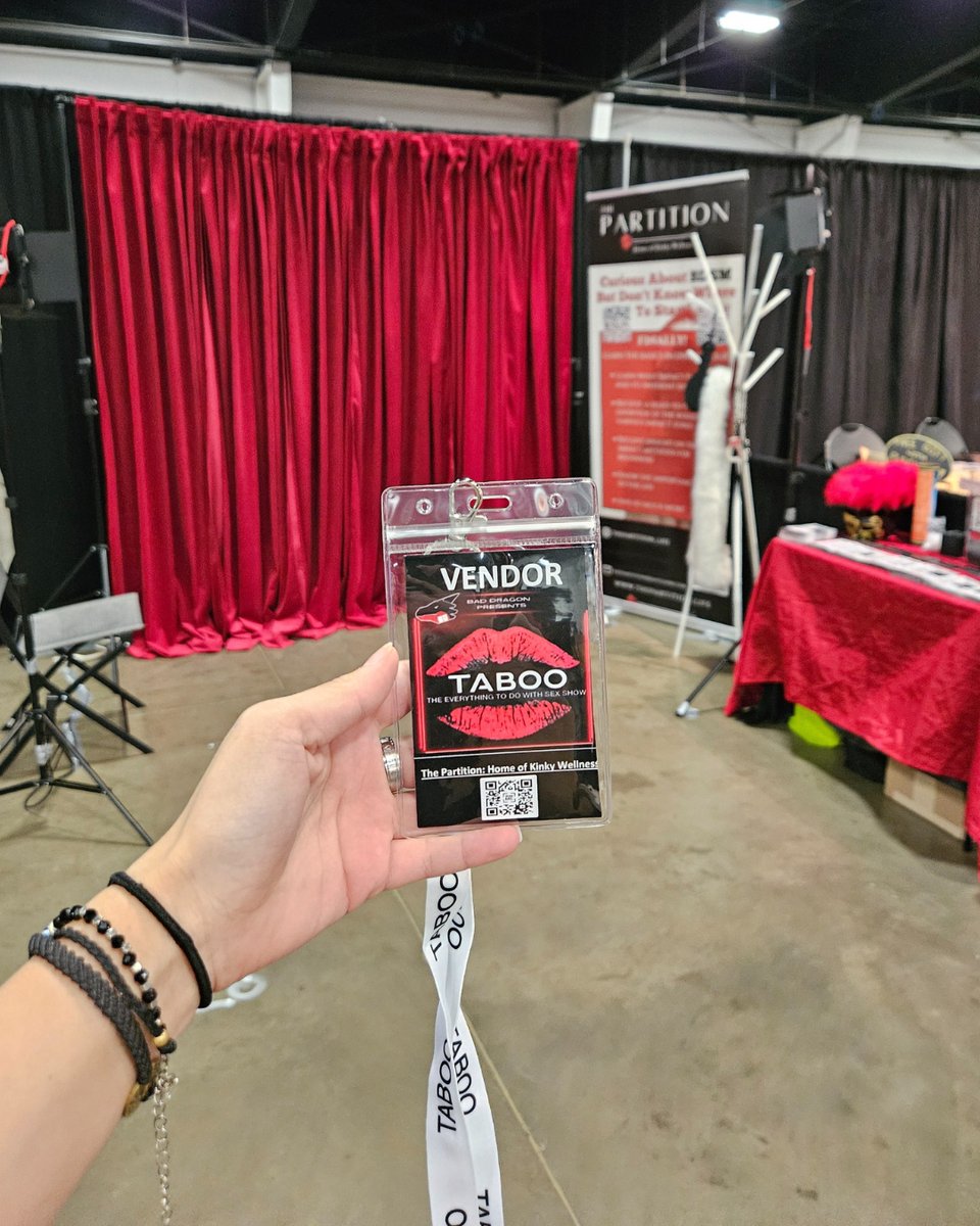 Kinky_Wellness's tweet photo. #Throwback to my first major vendor experience! #TorontoTabooShow🌟 

#KinkyWellness #TabooShow #Empowerment #Growth #Community #SelfExploration #WellnessJourney #Grateful #StayKinky #KinkyWellnessPodcast #AIA #KinkPositive https://t.co/4YSz6jX9Ru