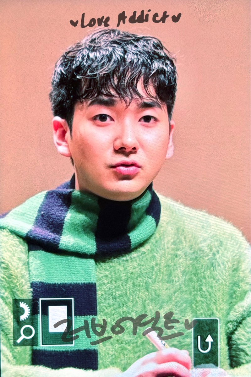 LoveAddict_0315's tweet photo. 241205 시그팬싸 프리뷰 아론
잠들면 안돼.. 우리 좋아하는 아론이 얘기하자

#Aaron #곽아론 https://t.co/MxesK9NwVP