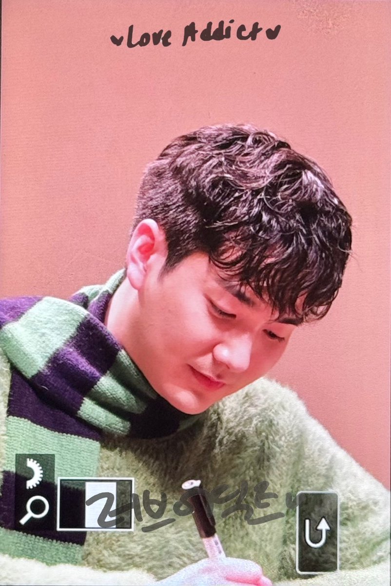 LoveAddict_0315's tweet photo. 241205 시그팬싸 프리뷰 아론
잠들면 안돼.. 우리 좋아하는 아론이 얘기하자

#Aaron #곽아론 https://t.co/MxesK9NwVP