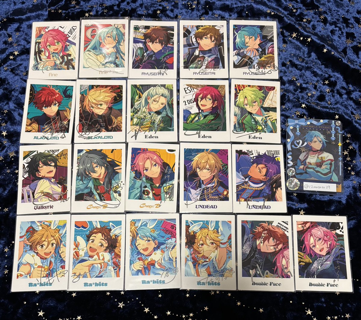 12masato29's tweet photo. 【交換】あんスタ　ぱしゃっつ　TRIP 

譲)桃李、渉、千秋、翠、奏汰、一彩、藍良、凪砂、茨、日和、みか、ニキ、こはく、薫、アドニス、友也、光、創、なずな、斑、こはくDF

求)友人分:夏目⭐︎、宙1、泉⭐︎、弓弦
自分:HiMERU⭐︎、鉄虎1

⭐︎は1枚からでも郵送交換可能です🙇‍♀️ https://t.co/up8wgUkyQd