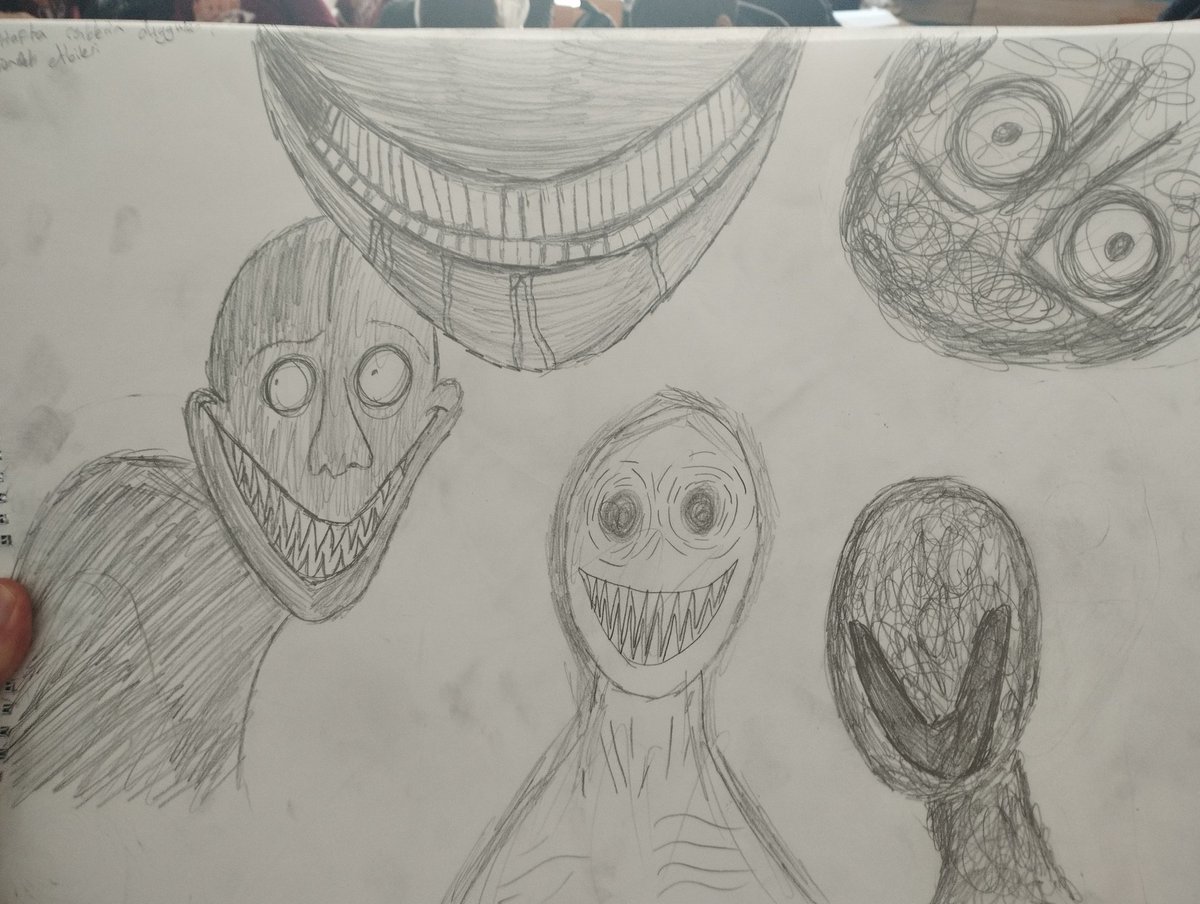 bulentirisx's tweet photo. Gülümse me etkili bir eylem!

#middleschool #12yo #studentwork #smile https://t.co/mMdqqF0t0C