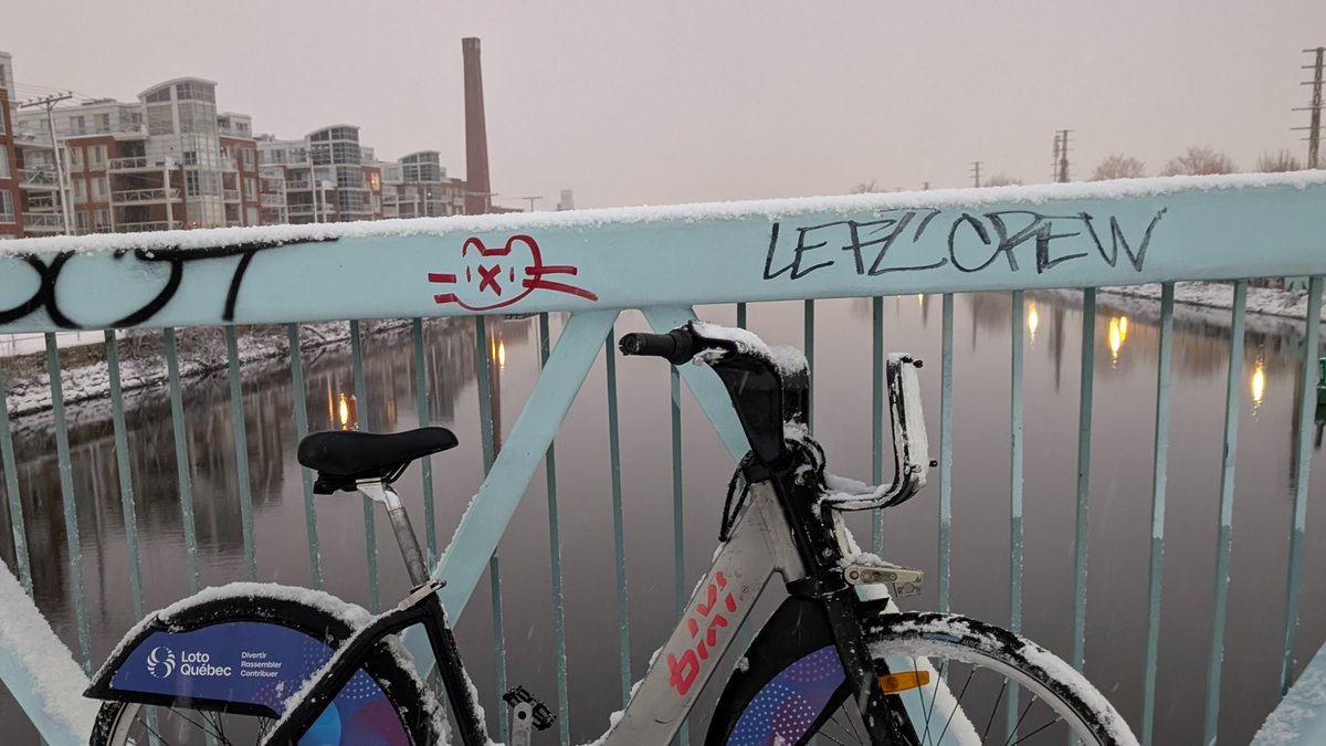 In the future, whenever someone will ask when I became old, I will refer them to this post
#montreal #winterbixi