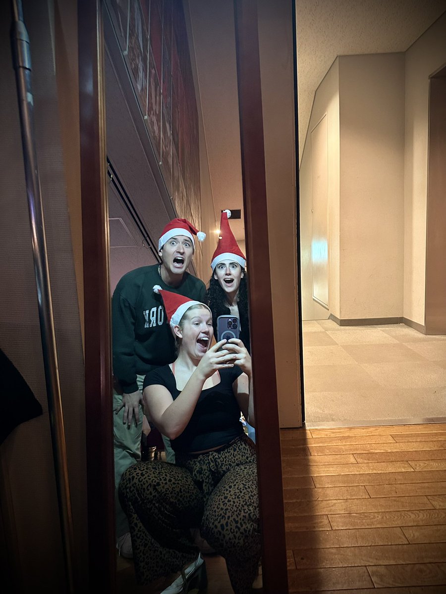 SasakiFrancesco's tweet photo. ウォルト誕生の今日 #ディズニーオンクラシック すみだトリフォニーホール公演は、クリスマス・スペシャルの初日でした。満員の客席からホールいっぱいに響き渡る鈴の音色…
お越しくださったみなさま、おうち組のみなさま、ありがとうございました！
ひとあし早いMerry Christmas ！！ https://t.co/hvpsFK9qvF
