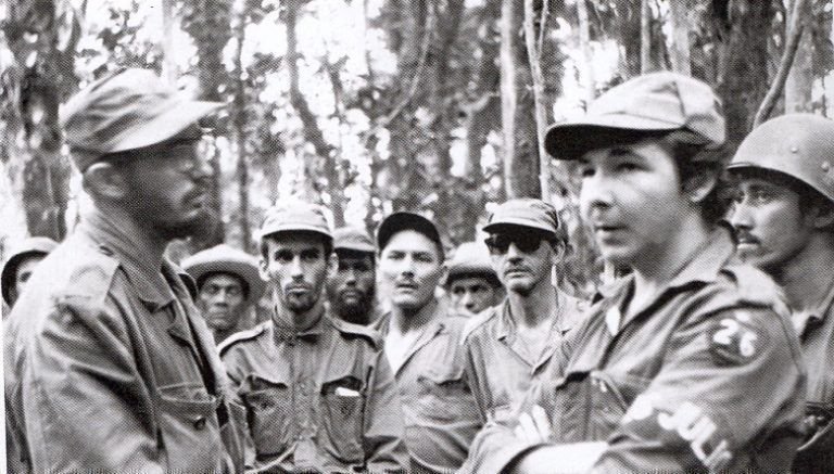 DeivyPrezMartn1's tweet photo. El 5 de diciembre de 1956 –tres días después del desembarco– los expedicionarios del Granma, encabezados por #FidelPorSiempre tuvieron su bautizo de fuego en el lugar conocido como Alegría de Pío, 
#ConLaFuerzaDeLaUnidad
#SanctiSpíritusEnMarcha . https://t.co/H4ll08oDLR