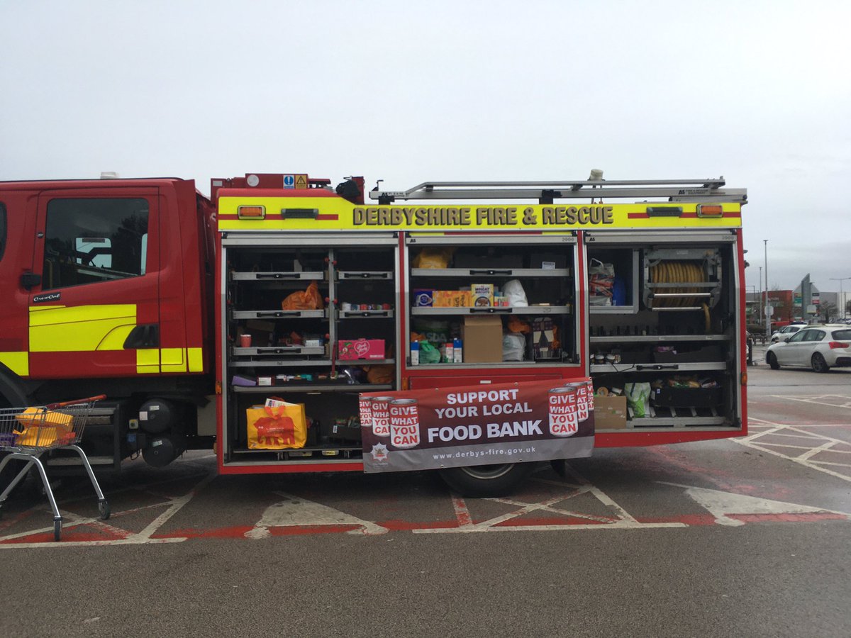 Big thank you to all the shoppers at <a href="/sainsburys/">Sainsbury's</a>  Kingsway who donated to the Derby Food Hub to fill the fire truck 🚒🚒