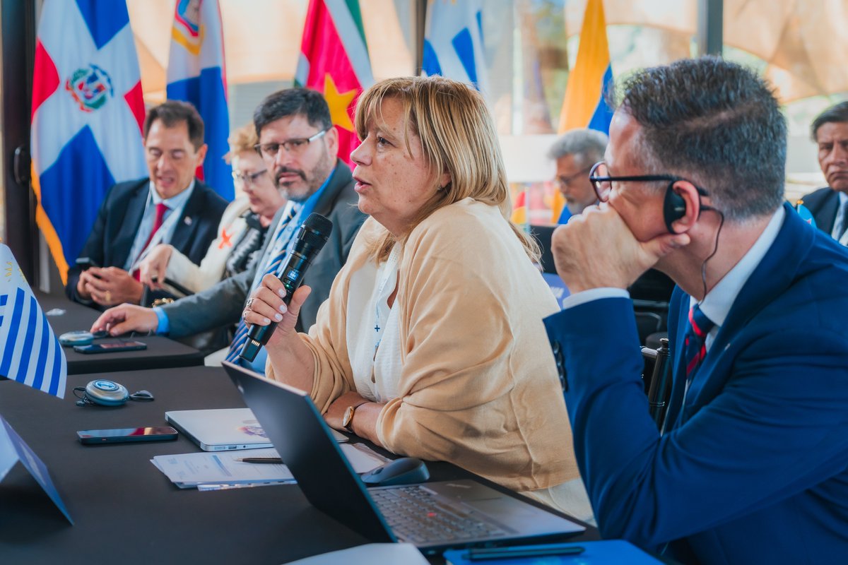UPU_UN's tweet photo. 📍More from #ElSalvador: The UPU–@Union_UPAEP Ministerial Conference wrapped up providing insights into strategic topics such as the next UPU Regional #PostalDevelopment Plan, postal reform, technical cooperation, modernization & the post's role in supporting public policies📃 https://t.co/X0q61c4fOC