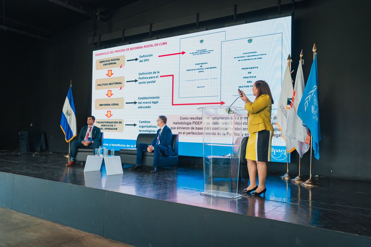 UPU_UN's tweet photo. 📍More from #ElSalvador: The UPU–@Union_UPAEP Ministerial Conference wrapped up providing insights into strategic topics such as the next UPU Regional #PostalDevelopment Plan, postal reform, technical cooperation, modernization & the post's role in supporting public policies📃 https://t.co/X0q61c4fOC