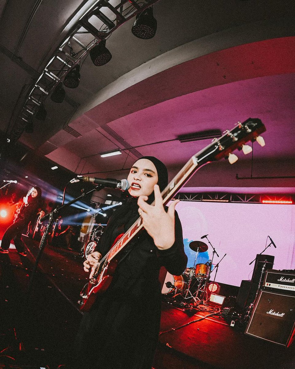 iPopBase's tweet photo. Voice of Baceprot's Firda Marsya Kurnia has been named as one of BBC's 100 Most influential and inspiring Women of the year. https://t.co/ymUIlK4o3g
