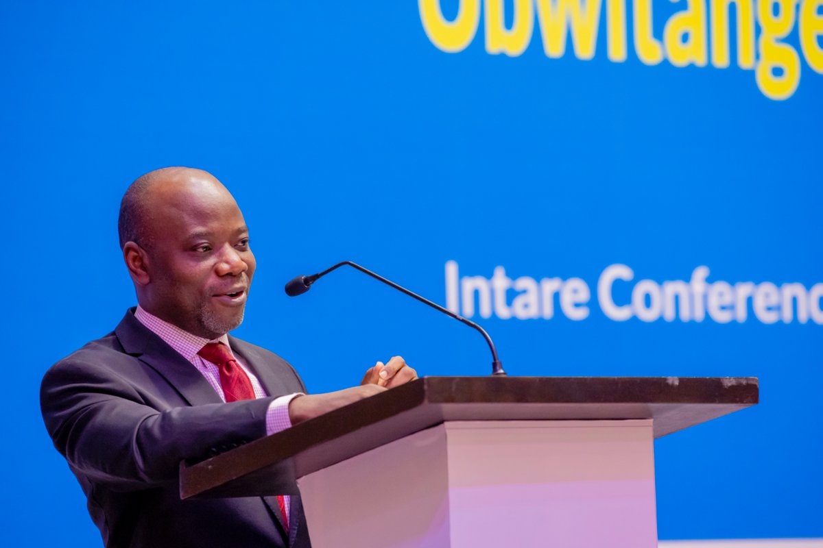 UNFPARwanda's tweet photo. "As we celebrate volunteers’ achievements, we must reaffirm our shared responsibility to invest in volunteerism—creating pathways for more #youth &amp; #women to actively participate in shaping their futures." Rep. @DrAdelakin at #IVD2024 celebration today, on behalf of @UNRwanda. https://t.co/0Bt76puJqQ