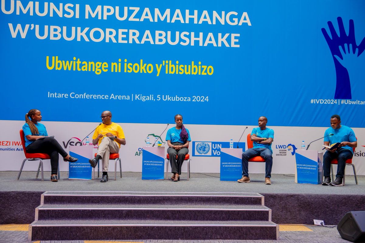 UNFPARwanda's tweet photo. "As we celebrate volunteers’ achievements, we must reaffirm our shared responsibility to invest in volunteerism—creating pathways for more #youth &amp; #women to actively participate in shaping their futures." Rep. @DrAdelakin at #IVD2024 celebration today, on behalf of @UNRwanda. https://t.co/0Bt76puJqQ