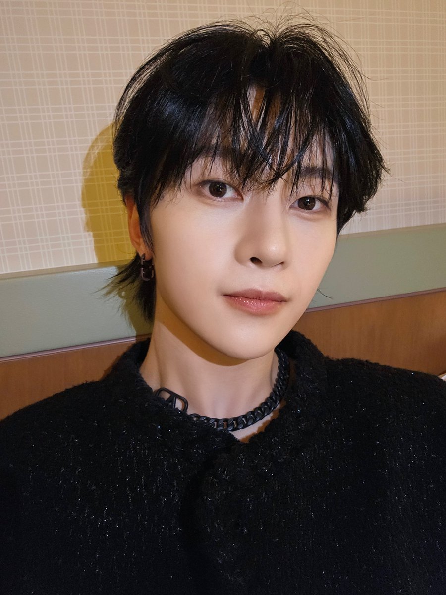 matthew_Nozomi's tweet photo. マシュー
・顔が綺麗すぎる
・ダンスが上手すぎる
・歌も上手すぎる
・カッコよすぎる
・セクシーすぎる
・かわいすぎる
・赤ちゃんすぎる
・精神的に大人すぎる
・ストイックすぎる
・マイナスな言葉言わなすぎる
・周りを幸せにしすぎる
・ファン思いすぎる
・メンバー思いすぎる
・家族思いすぎる https://t.co/OhY5kgigQi