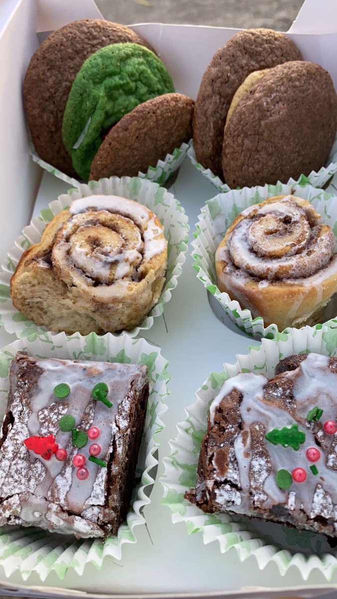 MamaChoko_'s tweet photo. OUR CHRISTMAS TREAT BOXES ARE HERE!!!

These are scrumptious treats you can gift to your friends and share with your family and trust me they’ll absolutely love it. 

Who’s ready to indulge in the sweetness of the season?

#christmascookies #christmasbrownies #dettydecember https://t.co/FGzFxyh09i